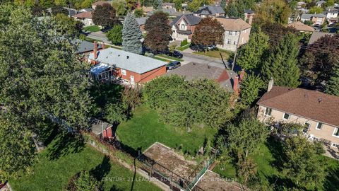 Photo 49 at 325 Waterloo Avenue, Bathurst Manor, Toronto