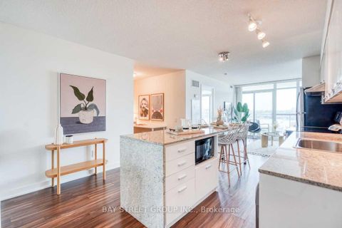 Photo 2 at 512 - 29 Singer Court, Bayview Village, Toronto Photo 2 at 512 - 29 Singer Court, Bayview Village, Toronto