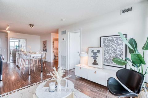 Photo 5 at 512 - 29 Singer Court, Bayview Village, Toronto