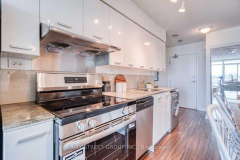 Photo 7 at 512 - 29 Singer Court, Bayview Village, Toronto Photo 7 at 512 - 29 Singer Court, Bayview Village, Toronto