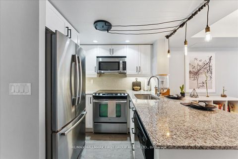 Photo 3 at 1018 - 65 East Liberty Street, Niagara, Toronto