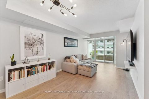 Photo 7 at 1018 - 65 East Liberty Street, Niagara, Toronto