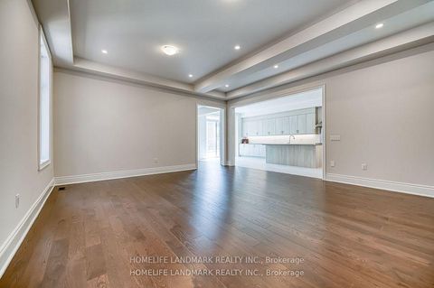 Photo 10 at 160 Winthrop Crescent, Vellore Village, Vaughan Photo 10 at 160 Winthrop Crescent, Vellore Village, Vaughan