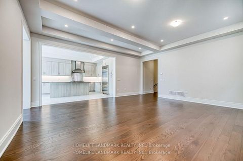 Photo 11 at 160 Winthrop Crescent, Vellore Village, Vaughan Photo 11 at 160 Winthrop Crescent, Vellore Village, Vaughan