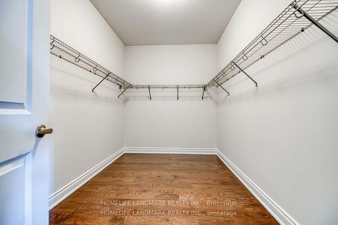 Photo 23 at 160 Winthrop Crescent, Vellore Village, Vaughan
