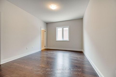 Photo 30 at 160 Winthrop Crescent, Vellore Village, Vaughan