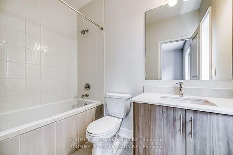 Photo 36 at 160 Winthrop Crescent, Vellore Village, Vaughan
