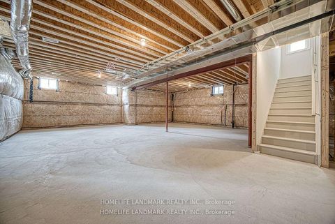 Photo 40 at 160 Winthrop Crescent, Vellore Village, Vaughan Photo 40 at 160 Winthrop Crescent, Vellore Village, Vaughan