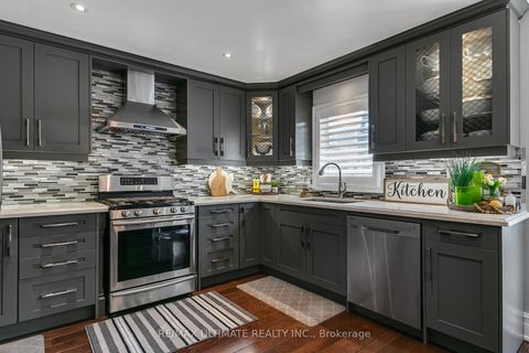 Photo 10 at 77 Morningview Trail, Rouge E11, Toronto
