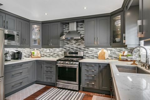Photo 11 at 77 Morningview Trail, Rouge E11, Toronto