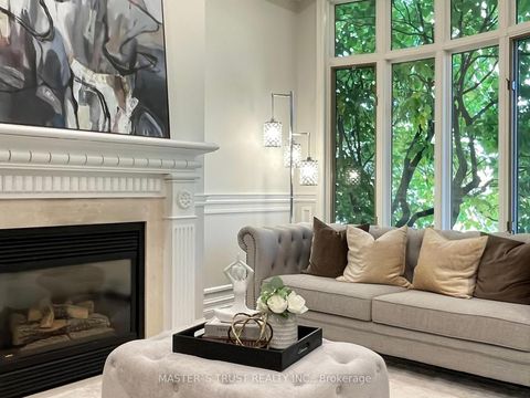 Photo 4 at 11 - 260 Russell Hill Road, Casa Loma, Toronto