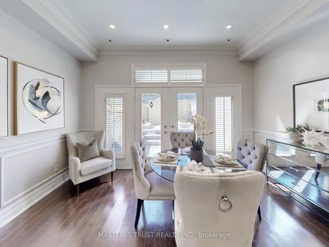 Photo 12 at 11 - 260 Russell Hill Road, Casa Loma, Toronto