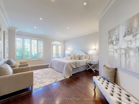 Photo 20 at 11 - 260 Russell Hill Road, Casa Loma, Toronto