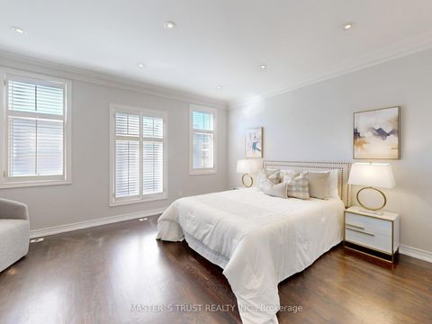 Photo 37 at 11 - 260 Russell Hill Road, Casa Loma, Toronto