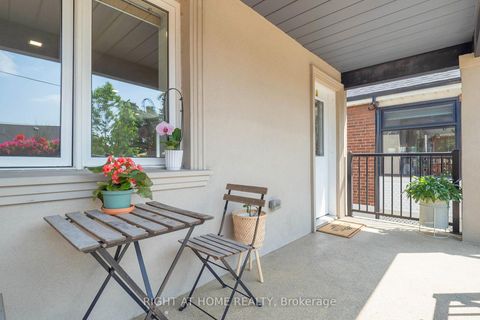 Photo 3 at 36 Juliet Crescent, Eglinton West, Toronto
