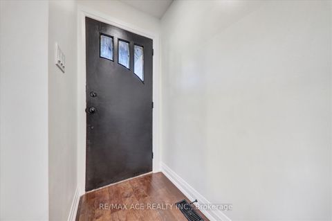 Photo 5 at 19 Blakemanor Boulevard, Woburn, Toronto