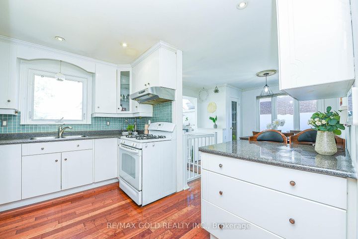 Photo 8 at 13 Foster Road, Malton, Mississauga