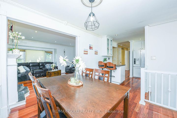 Photo 11 at 13 Foster Road, Malton, Mississauga