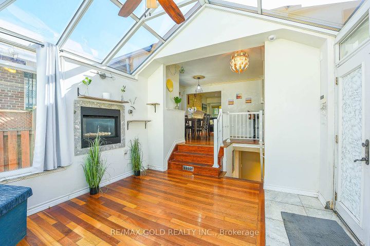Photo 15 at 13 Foster Road, Malton, Mississauga