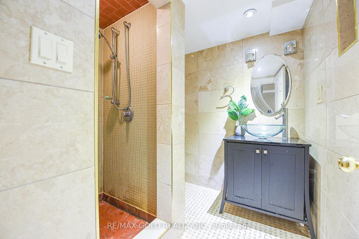 Photo 30 at 13 Foster Road, Malton, Mississauga