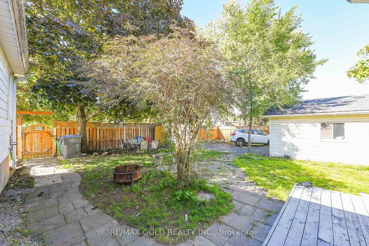 Photo 40 at 13 Foster Road, Malton, Mississauga