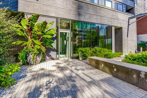 Photo 2 at 212 - 400 Wellington Street W, Waterfront Communities C1, Toronto