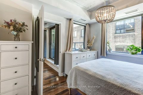 Photo 20 at 212 - 400 Wellington Street W, Waterfront Communities C1, Toronto
