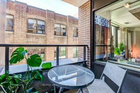Photo 25 at 212 - 400 Wellington Street W, Waterfront Communities C1, Toronto