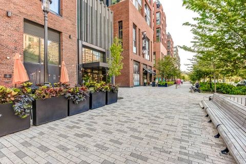 Photo 32 at 212 - 400 Wellington Street W, Waterfront Communities C1, Toronto