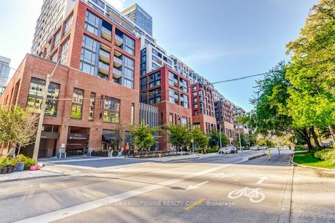 Photo 35 at 212 - 400 Wellington Street W, Waterfront Communities C1, Toronto