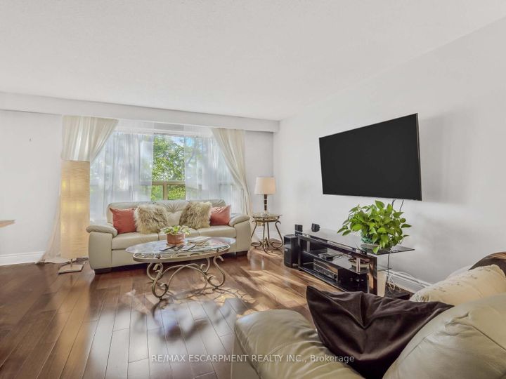 Photo 5 at 59 - 331 Military Trail, Morningside, Toronto
