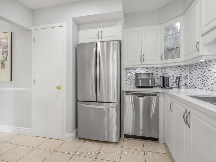 Photo 12 at 59 - 331 Military Trail, Morningside, Toronto
