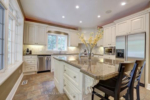 Photo 13 at 1227 Riverbank Way, RO River Oaks, Oakville