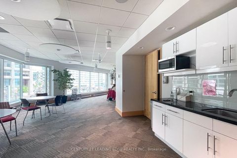 Photo 36 at 607 - 10 Queens Quay W, Waterfront Communities C1, Toronto