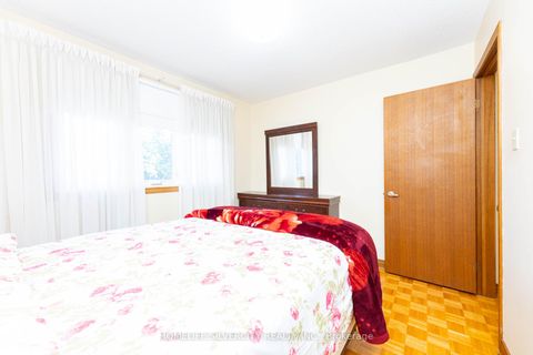 Photo 26 at 144 Jackman Crescent, West Woodbridge, Vaughan
