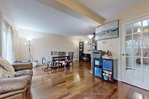 Photo 7 at 63 Revlis Crescent, L'Amoreaux, Toronto