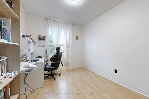 Photo 22 at 63 Revlis Crescent, L'Amoreaux, Toronto