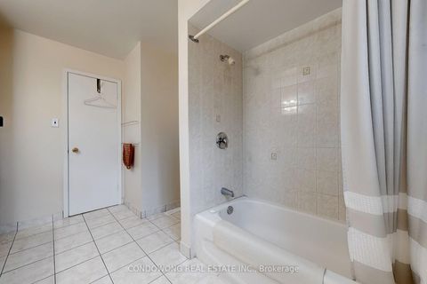 Photo 25 at 63 Revlis Crescent, L'Amoreaux, Toronto