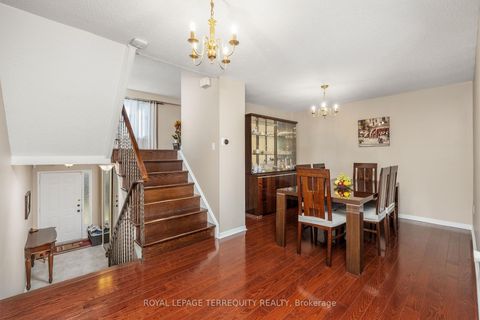 Photo 4 at 526 Renforth Drive, West Deane, Toronto