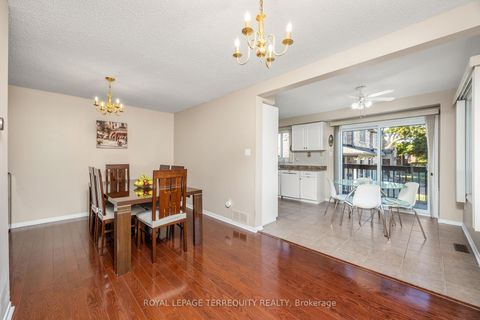 Photo 6 at 526 Renforth Drive, West Deane, Toronto