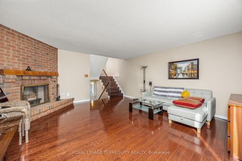Photo 14 at 526 Renforth Drive, West Deane, Toronto