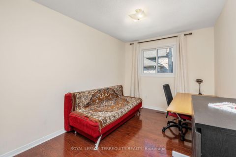 Photo 18 at 526 Renforth Drive, West Deane, Toronto