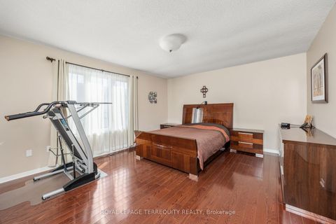 Photo 20 at 526 Renforth Drive, West Deane, Toronto