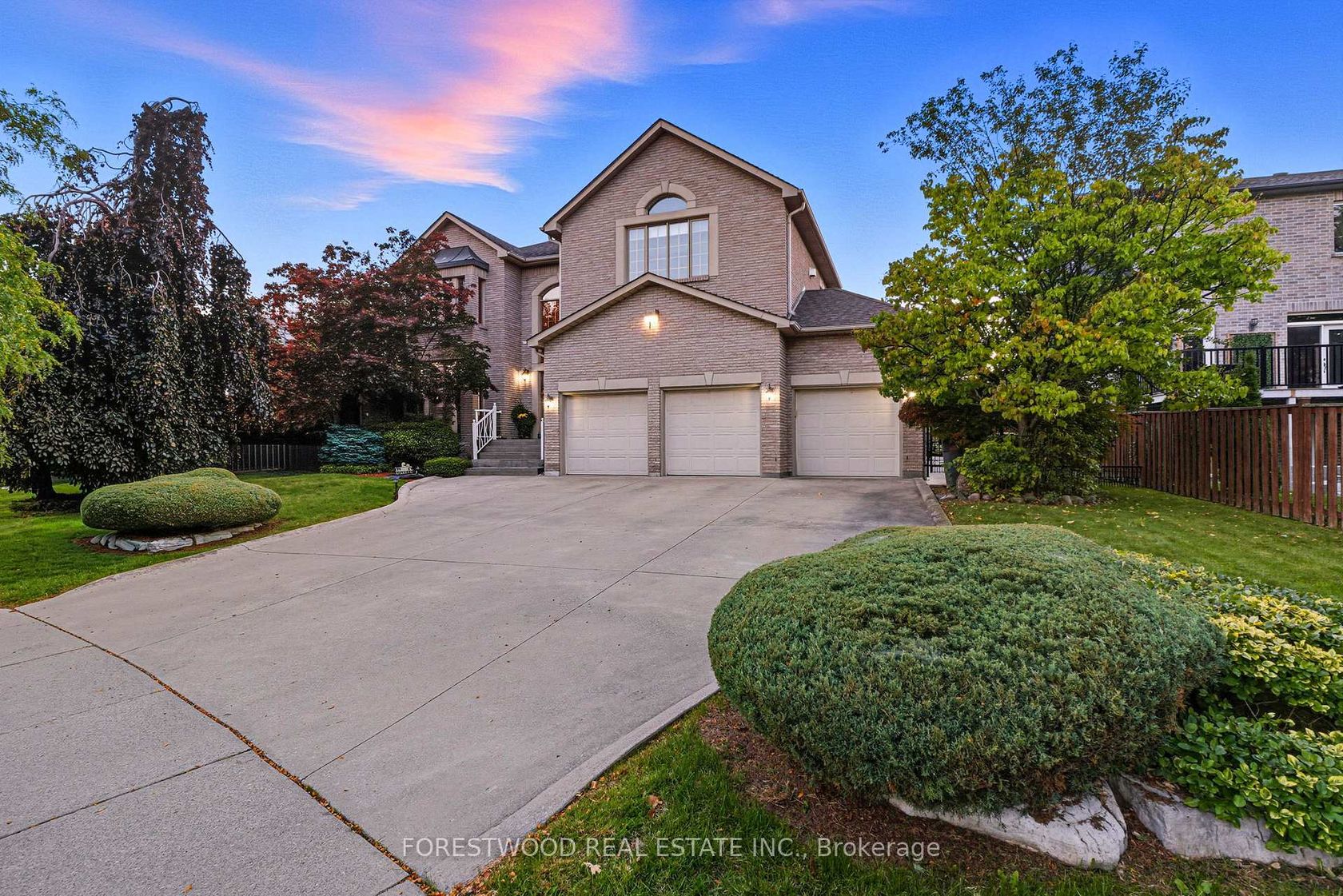 971 Lovingston Crescent, Rathwood, Mississauga 