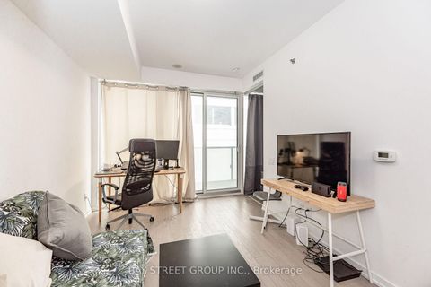 Photo 11 at 601 - 101 Peter Street, Waterfront Communities C1, Toronto