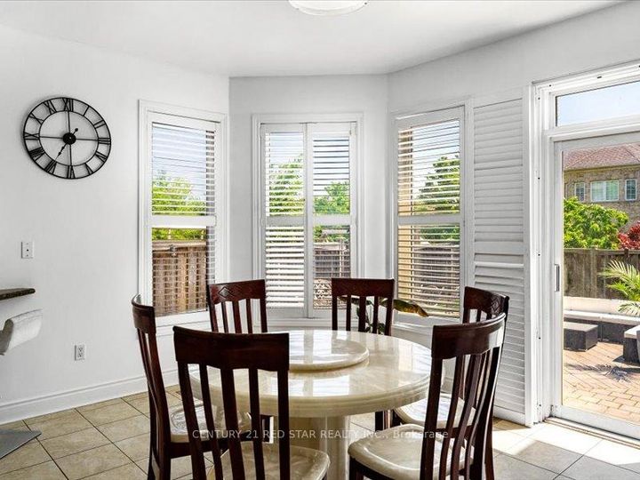 Photo 14 at 31 Eiffel Boulevard, Vales of Castlemore North, Brampton