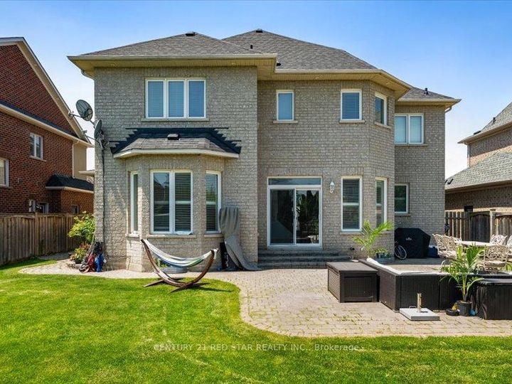 Photo 37 at 31 Eiffel Boulevard, Vales of Castlemore North, Brampton