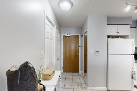 Photo 32 at 2201 - 7 Lorraine Drive, Willowdale West, Toronto