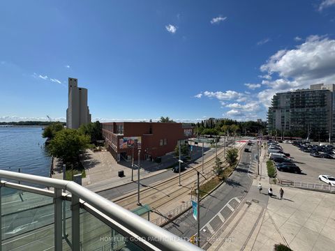 Photo 1 at 611 - 600 Queens Quay W, Waterfront Communities C1, Toronto