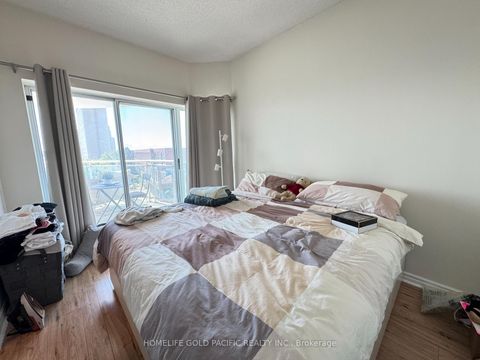 Photo 13 at 611 - 600 Queens Quay W, Waterfront Communities C1, Toronto